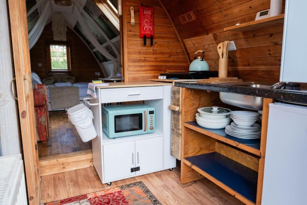 Robin Nest - Cosy Shepherd'S Hut Hideaway Callington Exterior photo