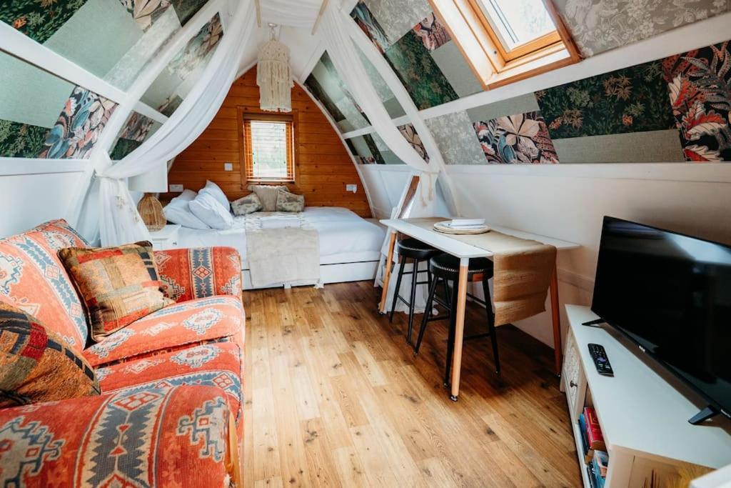 Robin Nest - Cosy Shepherd'S Hut Hideaway Callington Exterior photo